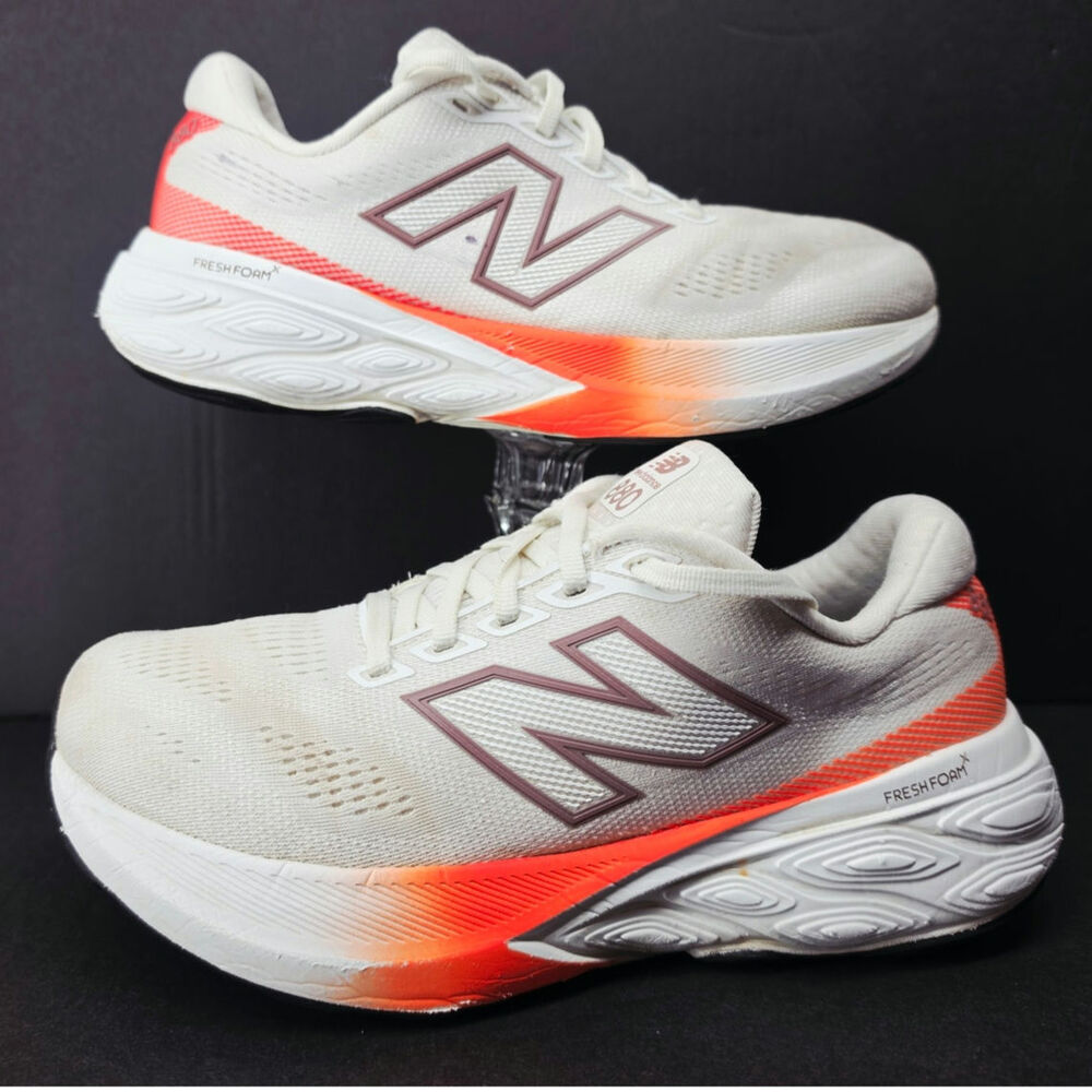 New Balance Women 8.5 Comfy footwear